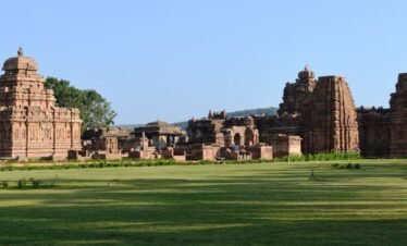 Golden Triangle Tour of Karnataka
